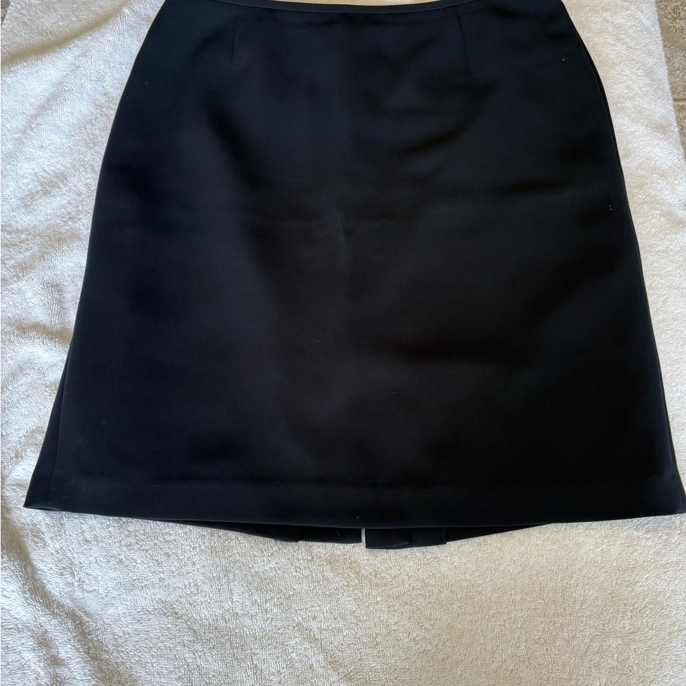 Classic Black Midi Skirt — Sleek, Professional Staple